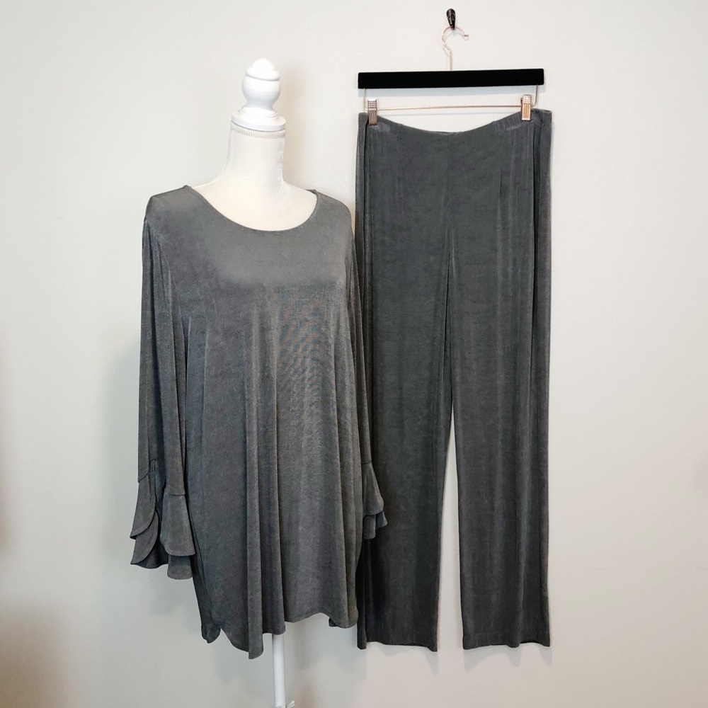 Chico's Charcoal Flow Tunic & Wide-Leg Pants Set